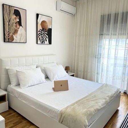 Sol Apartments - 2 Bedrooms Shkoder Ngoại thất bức ảnh
